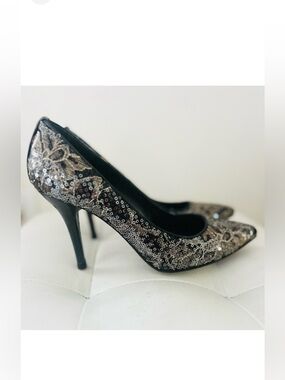 Stuart Weitzman Black Leather Lace & Sequin Covered Jeweled Heels size 6